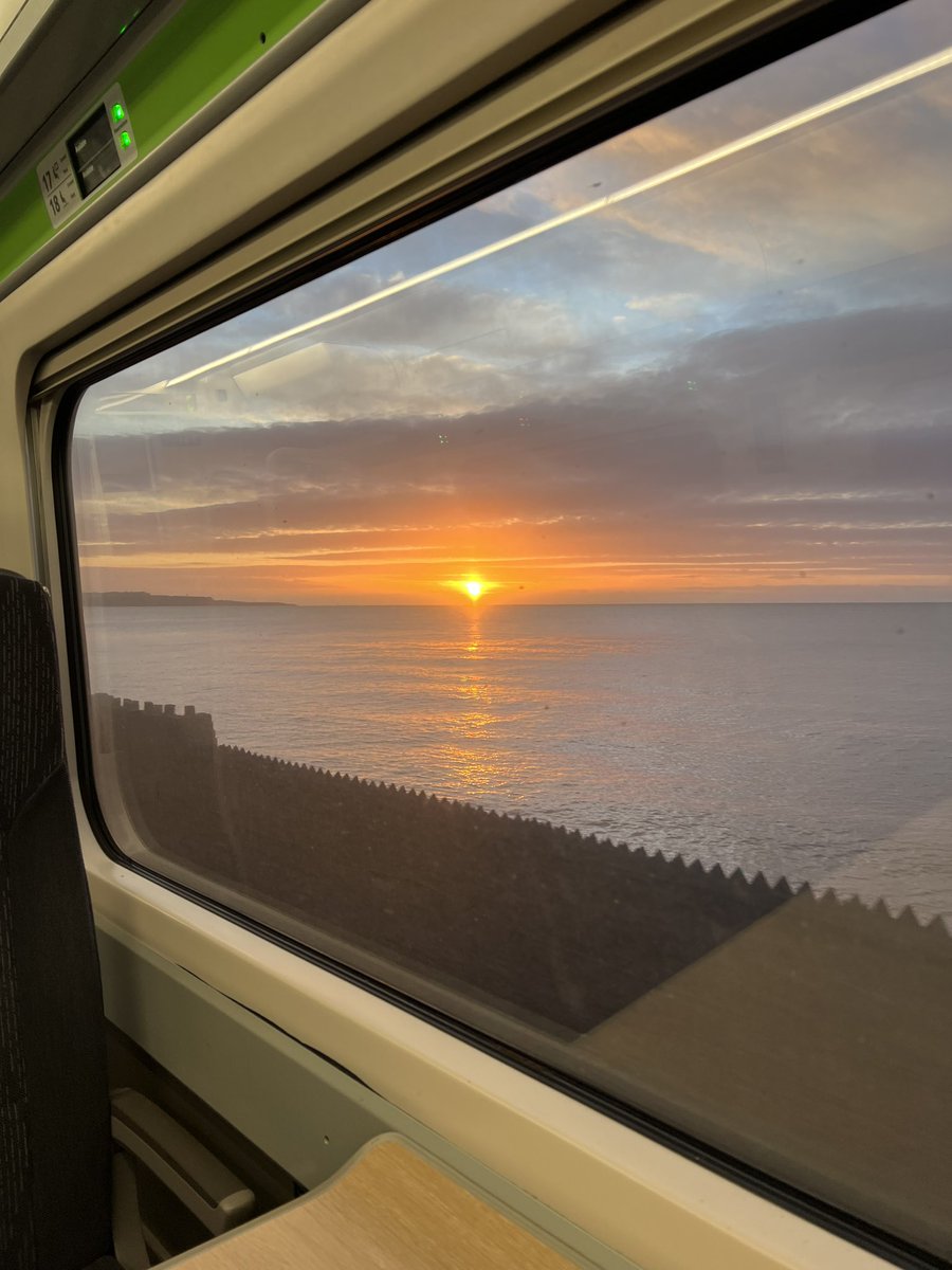 Beautiful South Devon sunrise on the 05:49 @GWRHelp train from Plymouth to London Paddington! 😍 #creamfirst