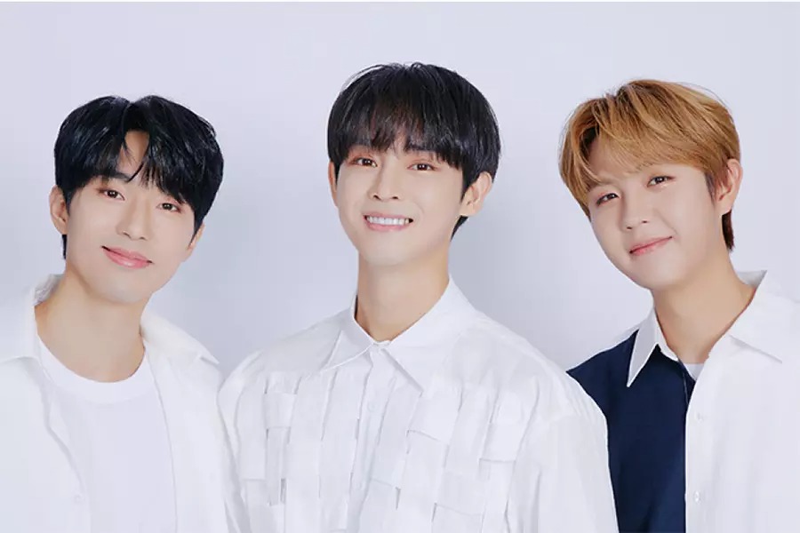 SoompiSpanish's tweet photo. “Peak Time” anuncia la salida del equipo 23:00 del programa https://t.co/p7XdJYfDdp https://t.co/ymjMH5fNPf