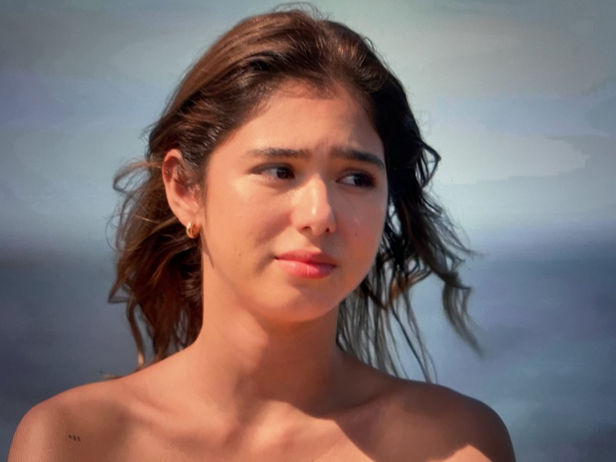 ickogonzalez's tweet photo. Pero para sa mga second families na iniwan ng mga magulang, parang "unfair" nga naman... wala naman sila kinalaman sa mga pagkakamali ng mga magulang nila... 😭😭😭 #Ouch #Sheket #Kampihan #Tanikala #HolyWeek2023 https://t.co/ANZIz6vbfR