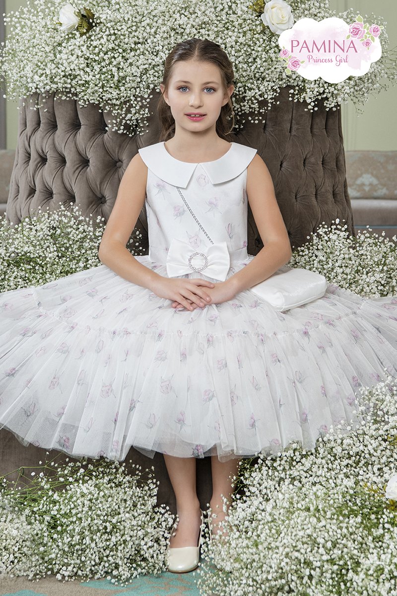paminakids's tweet photo. Which one is the most elegant detail of flowery dress for you? Its stony buckle, chained bag, or big bow on the back of it? #pamina #paminakids #ss23 #wholesalekidsfashion #dress #flowergirl #fashionforkids #birthdaydress #partydress #childrenswear #luxurychildrenswear https://t.co/I94uR7ZoaQ