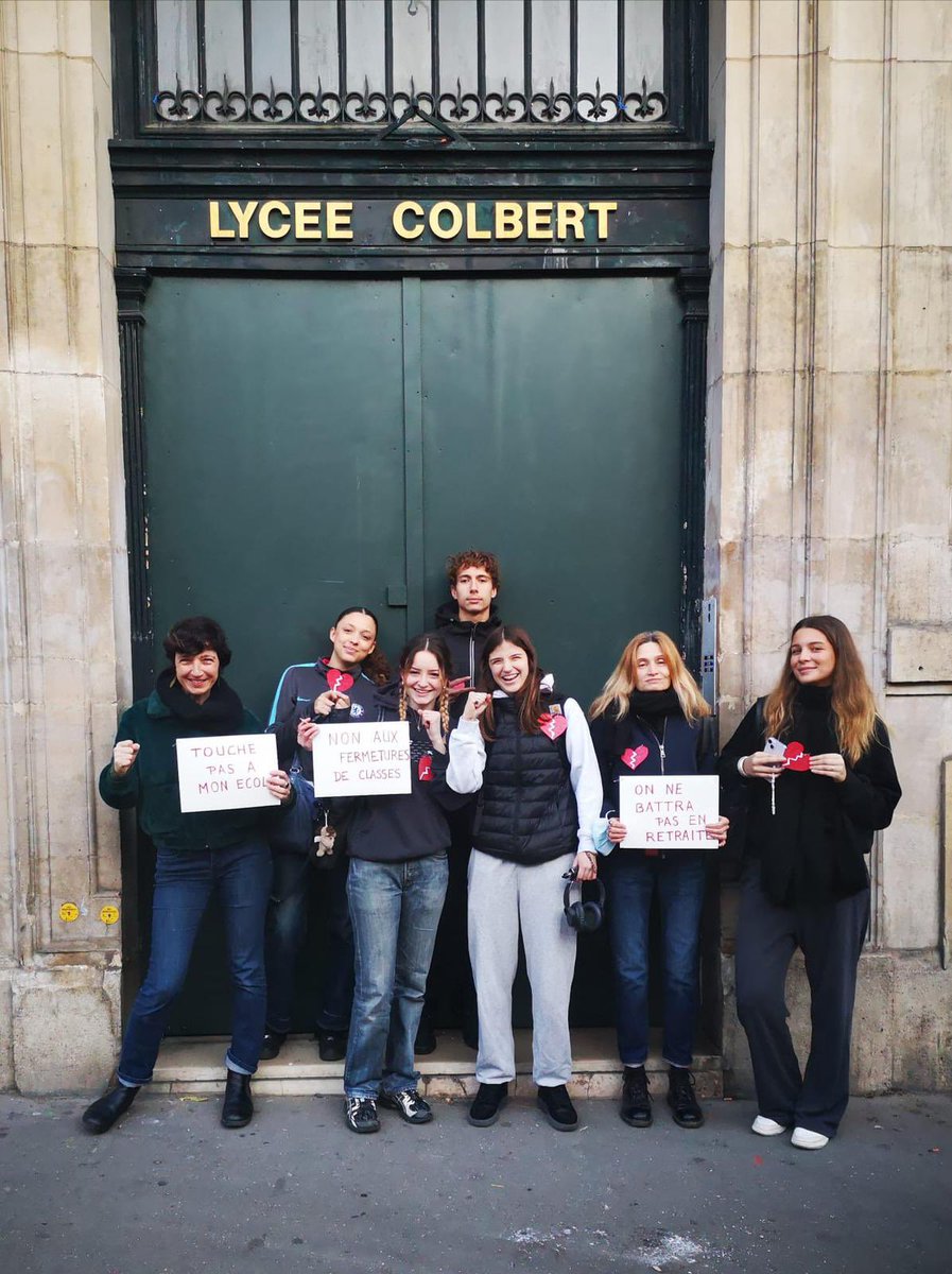 Parents Lycée Colbert Paris (@parentscolbert) on Twitter photo Les élèves et parents d'élèves du Lycée Colbert s'associent aux actions de la Fcpe : Aucune fermeture de classe ! Pour une école publique de qualité ! <a href="/UL19_FCPE75/">💔 FCPE PARIS UL 19EME</a> <a href="/FCPE_Paris/">FCPE Paris</a>
#jaimemonecolepublique Les élèves et parents d'élèves du Lycée Colbert s'associent aux actions de la Fcpe : Aucune fermeture de classe ! Pour une école publique de qualité ! <a href="/UL19_FCPE75/">💔 FCPE PARIS UL 19EME</a> <a href="/FCPE_Paris/">FCPE Paris</a>
#jaimemonecolepublique