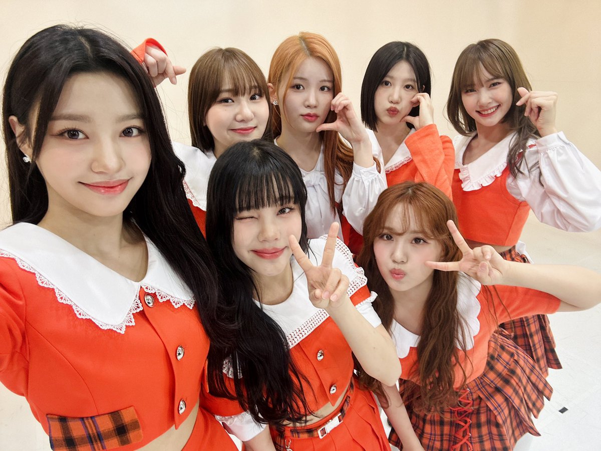 KPOPFAVE_'s tweet photo. Our interview series [SPOInterview] is back and we are with @CSR_offcl this time! 🧡 Link to drop your questions below, so feel free to ask them if there is any while you still can. ✨ #CSR #첫사랑

💌 https://t.co/BUeLxutzbx https://t.co/Z3FHn02zW6