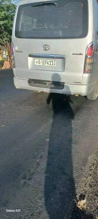 SittiWomen's tweet photo. Sources claim that the Afar terrorists are dropping Somali passengers from the bus to Addis Ababa which passes through Awsa. Somali passengers must be very careful before taking the bus, inquire.
#Awase https://t.co/5VaX4UrSs3