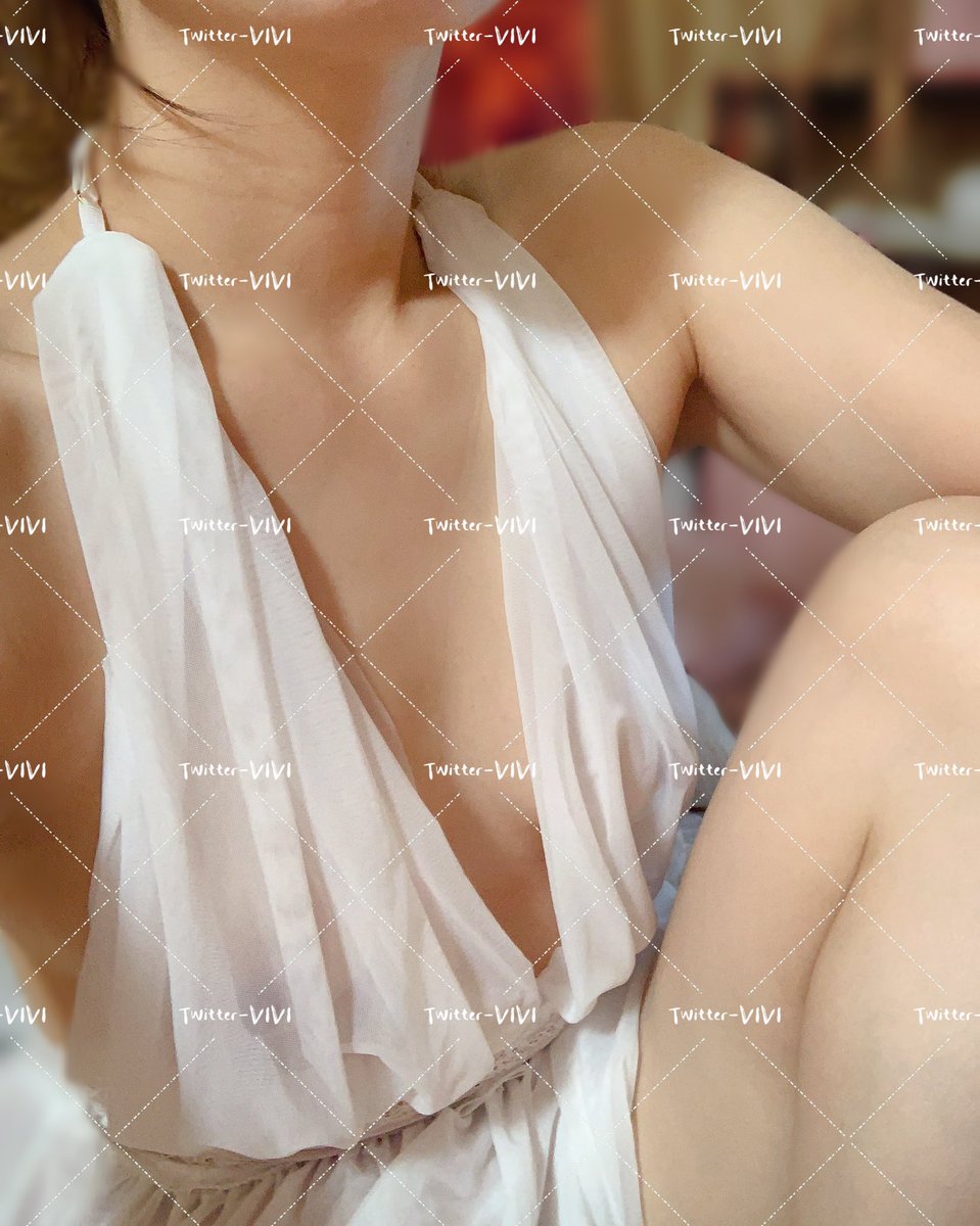 新買的睡衣，老公很喜歡
改天要穿給新💙友看，希望他也會很喜歡

#多P
#單男
#NTR
#綠帽控 
#同房換不換
#唱歌
#喝酒
#夫妻聯誼
#情侶聯誼
#固炮