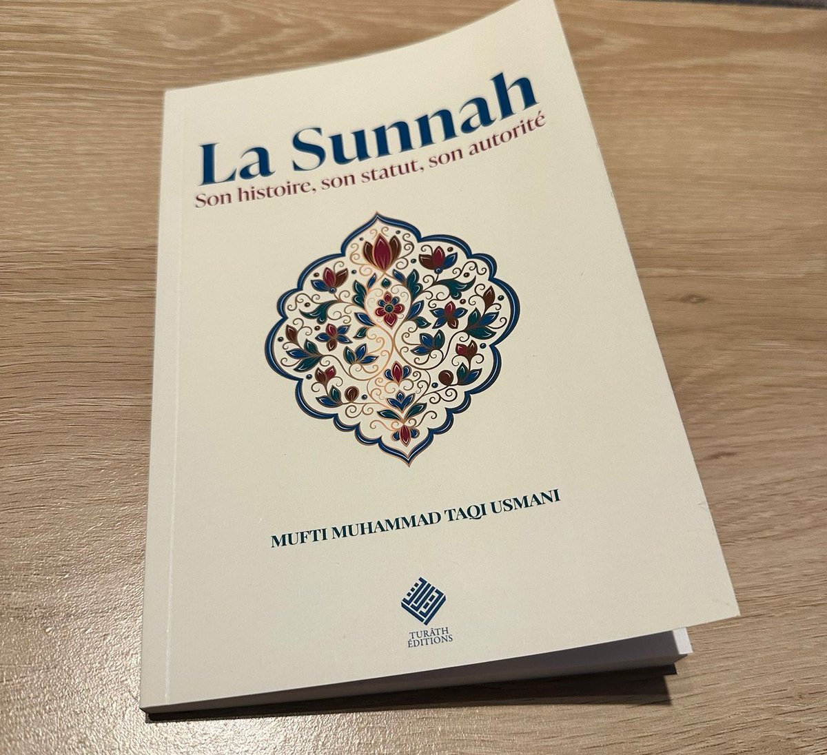EditionsTurath's tweet photo. Al-HamduliLlâh! Le livre "La Sunnah" de Mufti Taqî Usmani est arrivé dans nos locaux. 

Vous pouvez dores et déjà le commander sur notre site : https://t.co/2vciTBUYeb https://t.co/Y4hBwuUywB