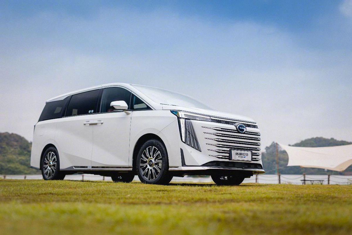 ChineseVehicles's tweet photo. Trumpchi E9 ،الصور الرسمية
GAC سيتم الكشف عن السيارة الجديدة في معرض شنغهاي للسيارات في 18 أبريل وفتح ما قبل البيع. يُذكر أن E9 ، كمنتج MPV الرائد ا
#gacmpv #gacmotor #gacgs8 #gacgs3 #gacgs7 #gacgs4coupe #gacgs8trumpchi #gacgs8trumpchi #chinese_vehicles
#السيارات_الصينية https://t.co/oUkhjVHSN7