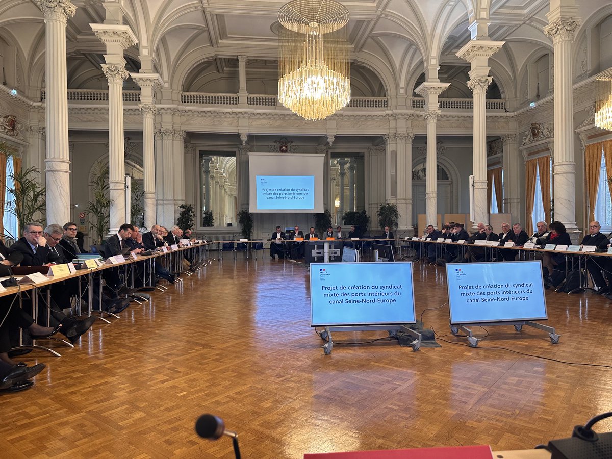 Je participe comme représentant du @senat avec ma collègue <a href="/martine_filleul/">Martine Filleul</a> à l’installation par le <a href="/prefet59/">Préfecture de la région Hauts-de-France et du Nord</a> des instances de la commission départementale de coopération intercommunale (CDCI), très importante pour toutes les décisions concernant les intercommunalités du Nord.