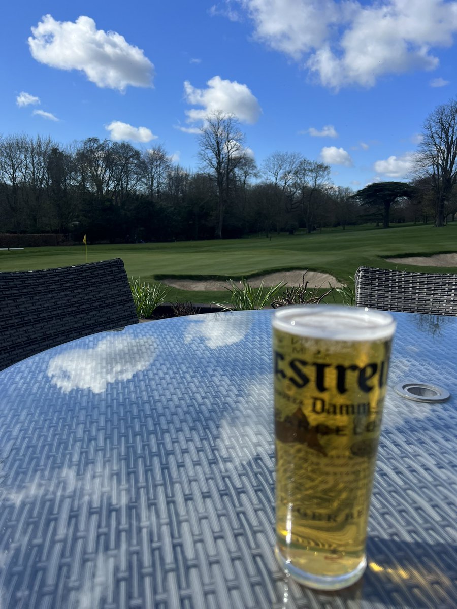 SaffronWaldenGC's tweet photo. Best beer garden in town! 🍻🫢 https://t.co/nrmrYInj7c