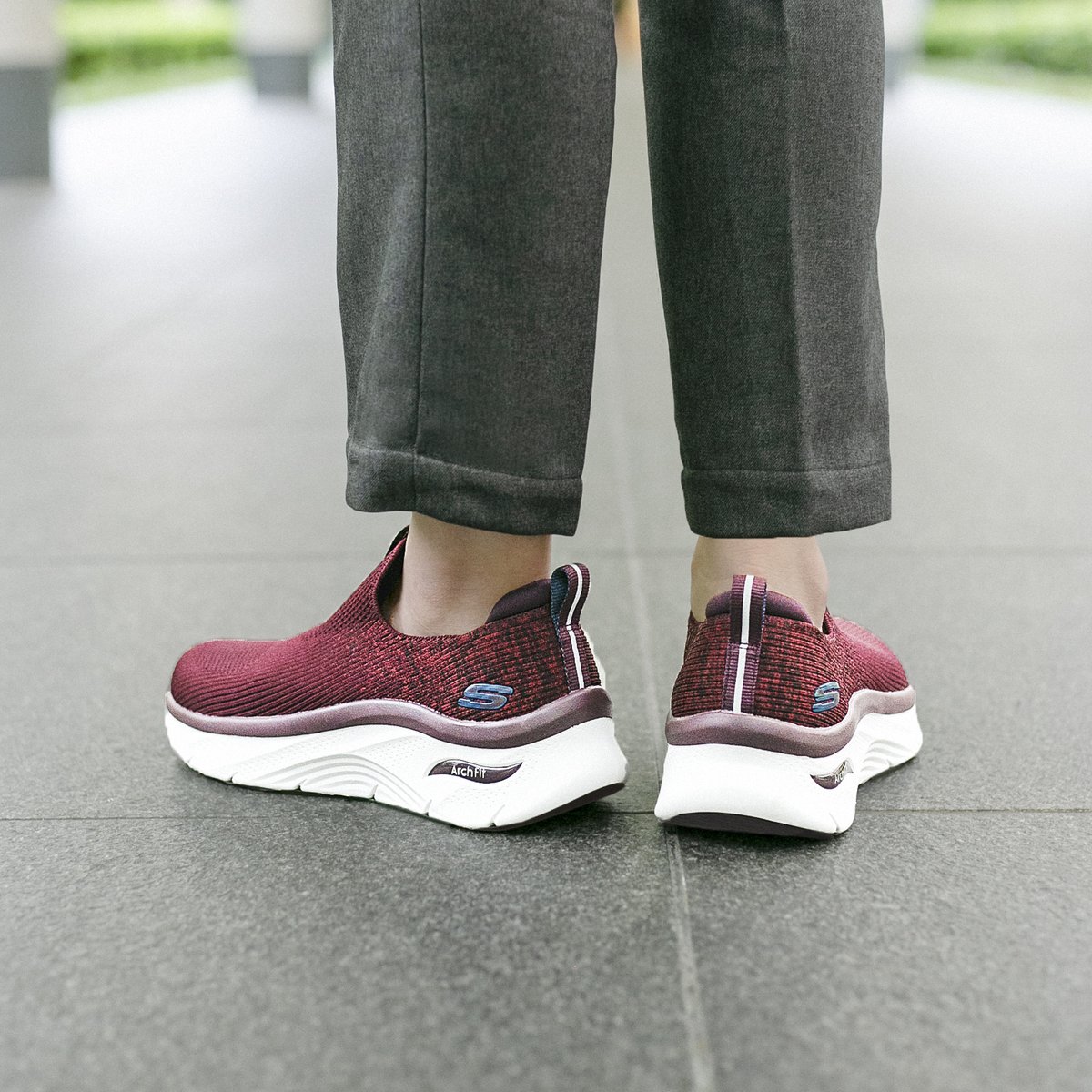 SkechersIndia's tweet photo. Enjoy relaxed weekend strolls in #Skechers #RelaxedFit

Shop now- https://t.co/2HEqIrfNmG

#SkechersIndia #ArchFit #ComfortTechnology #StretchFit #VeganShoes #MenStyle #Skechers #CasualShoes https://t.co/FkMpUByIFp