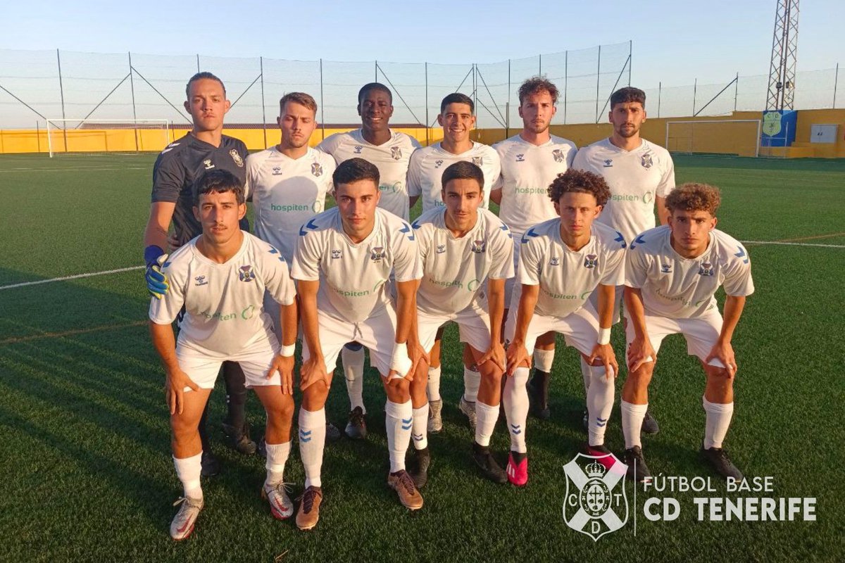CdtCantera's tweet photo. ⚽ El segundo filial #blanquiazul certifica su presencia en la promoción de ascenso a #TerceraRFEF 👏⚪🔵.

#CDSanMiguel 2️⃣ - 3️⃣ #CDTenerifeC

👟⚽ Fran Sabina, Aimar y Adri.

#CanteraCDT @CDTOficial #UnSentimientoQueNosUne https://t.co/TmUYuv5wXI