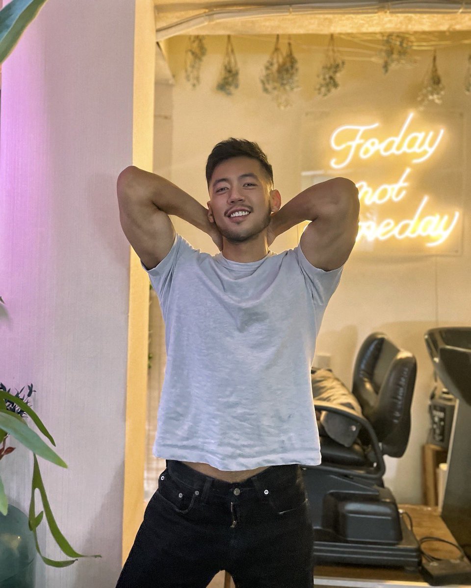 Ivan (@ivanchen3357) on Twitter photo 剪頭毛,第一次冷燙
💈By Aslan_Chen18 (ins) 剪頭毛,第一次冷燙
💈By Aslan_Chen18 (ins)