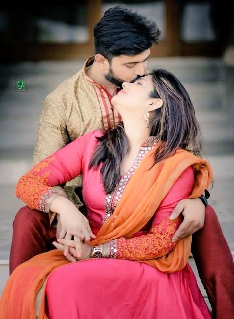 इतना प्यार तो खुद से नही किया है ,
जितना प्यार तुझसे हो गया है 🌹🌹