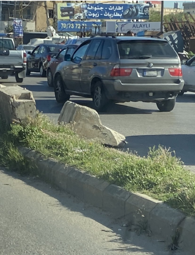 amusedtodeath7's tweet photo. @yasalebanon hello these pictures are from الاوزاعي and I believe they are quite dangerous…I hope you can support removing to avoid any accidents 🙏 btw there are some examples there are more https://t.co/HF1kquRkTD