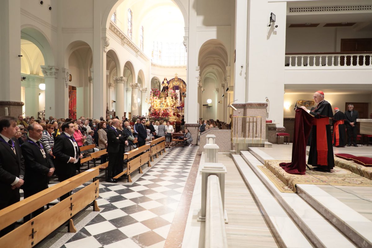 archimadrid's tweet photo. 📸 #ViernesSanto. Sermón de las Siete Palabras de @cardenalosoro en la basílica de Jesús de Medinaceli. https://t.co/KW7Y0VTrqk
