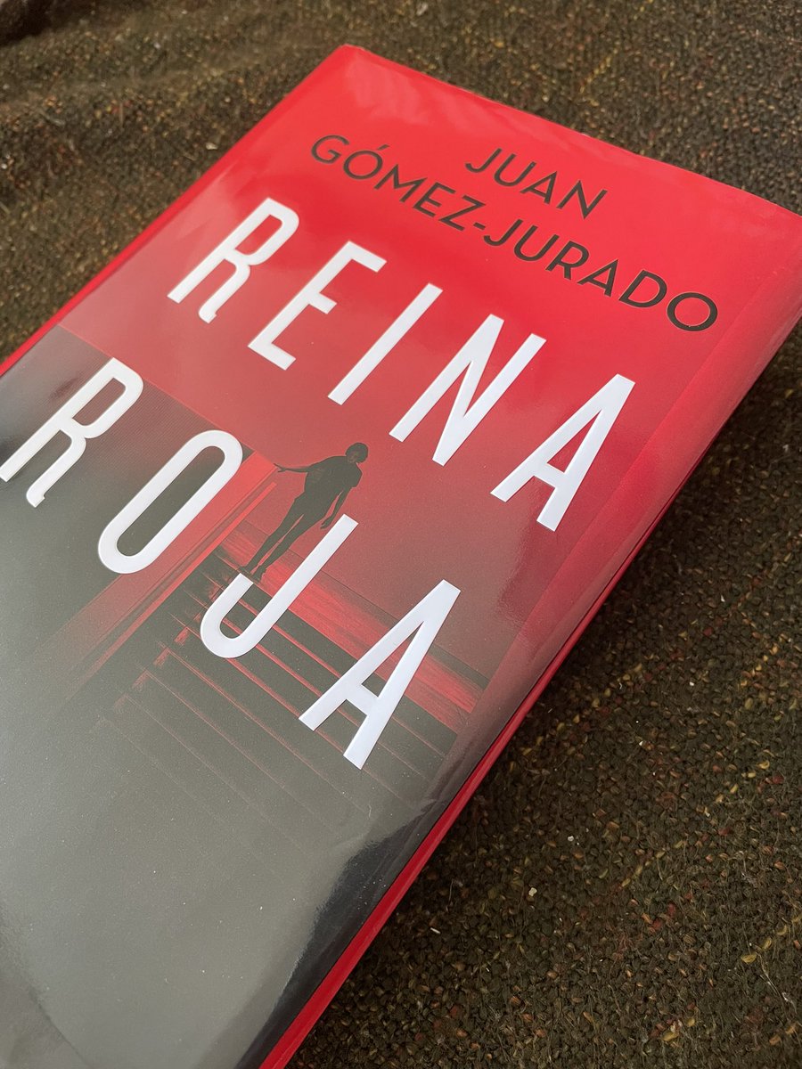 podoisra's tweet photo. @JuanGomezJurado eres un crack maestro!!!!!!! Vamos a por Loba Negra. Después de el paciente y cicatriz no dejas de sorprender!!!!!! https://t.co/lm4ug53mEA