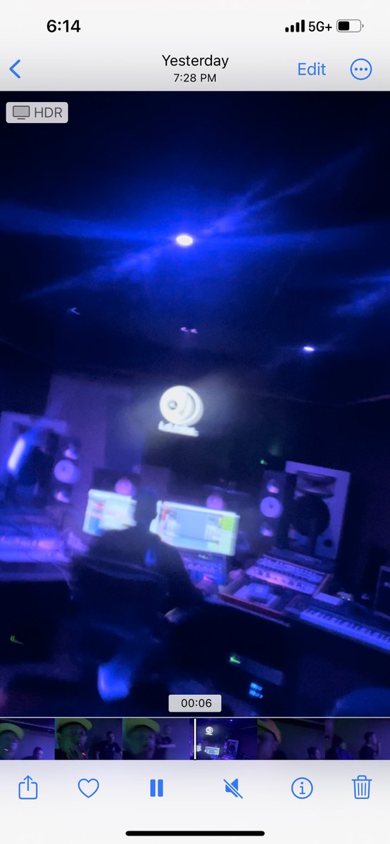 kydkahlil's tweet photo. Studioflex!! Smokey lab vibes wit @RealRidicule https://t.co/G7xxTad9uV