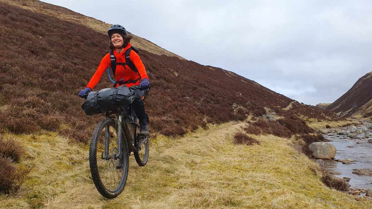 Spring singletrack smiles 😀

#bikepackingscotland #ukcyclechat @UKCycleChat  #offthegrid #adventureiscreative #intothewild #adventureswithfriends #scottishhighlands #eyesclosedfromsmiling #lookwhereyouaregoing