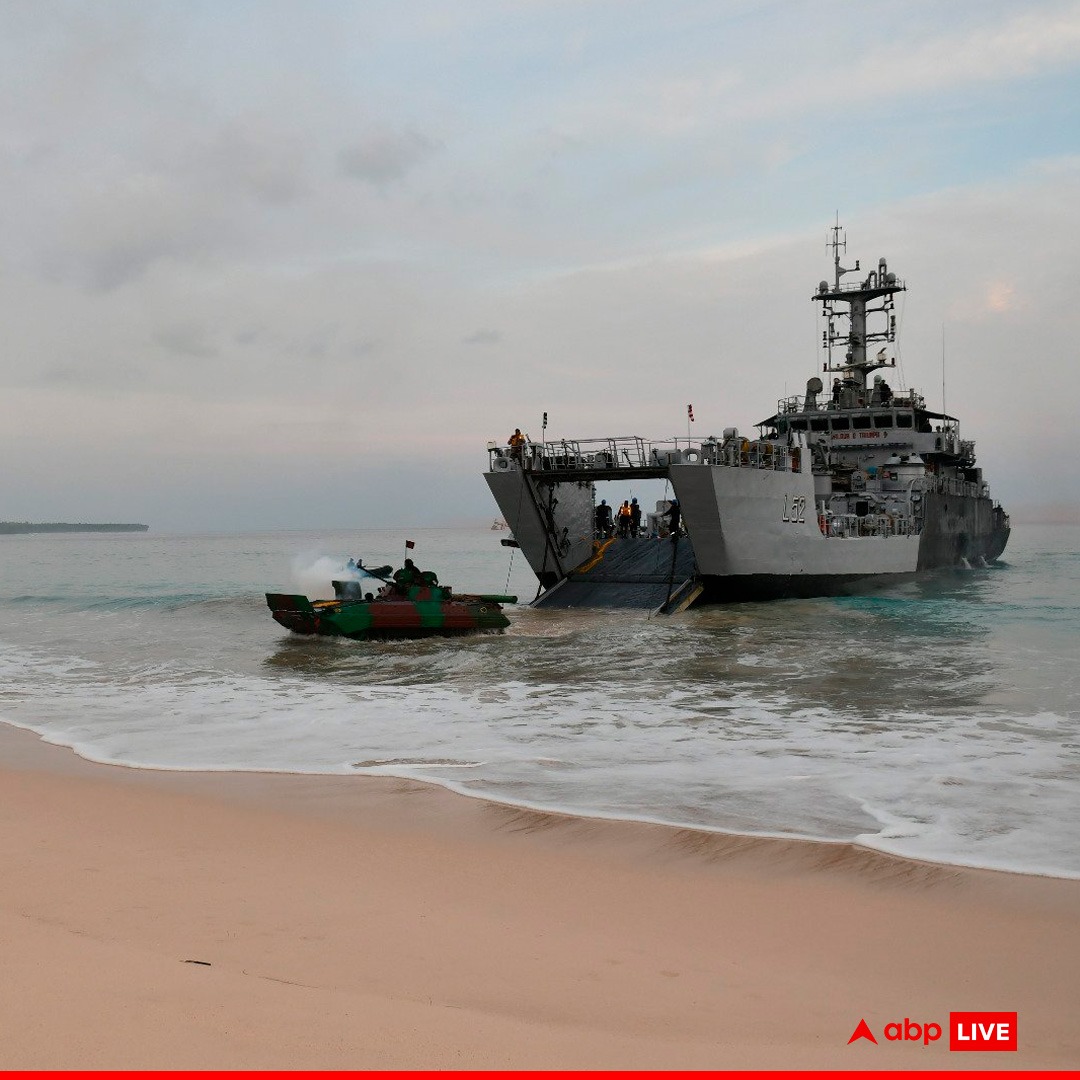 abplive's tweet photo. #Andaman & #Nicobar Command has conducted a joint military exercise called 'KAVACH' involving assets of the Army, Navy, Air Force, and Coast Guard, aimed to fine-tune the joint-warfighting capabilities
Click here 🔗 to know more: https://t.co/e32UypLosR
#ExKavach #ANC #ABPLIve https://t.co/tui9tEprkc