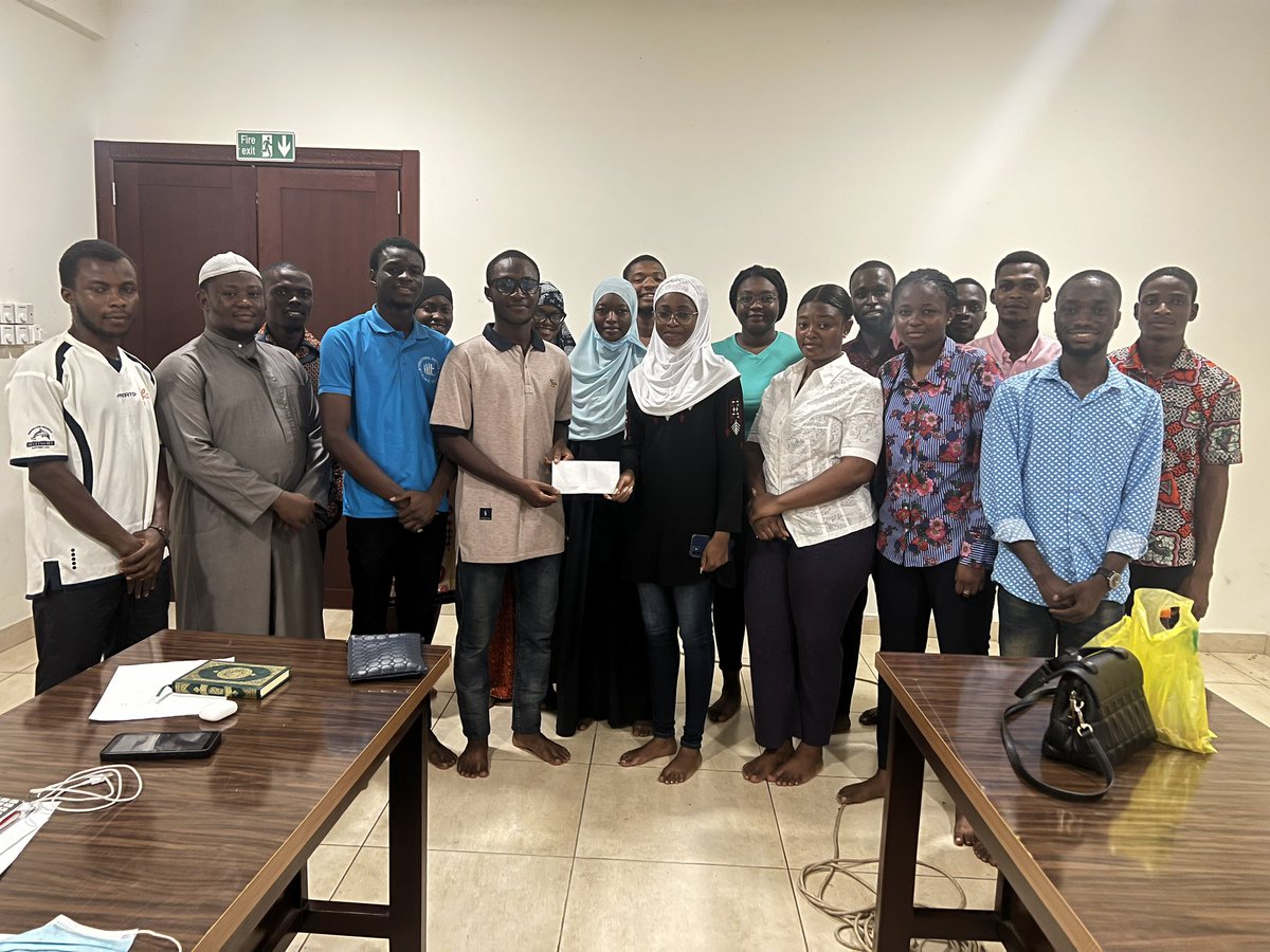 @tein_knust welfare committee chaired by my vice president @trisha_gariba and the Zongo caucus donated a token to the Muslim Students Association in @KNUSTGH to support their fasting and to assist students during these challenging times.