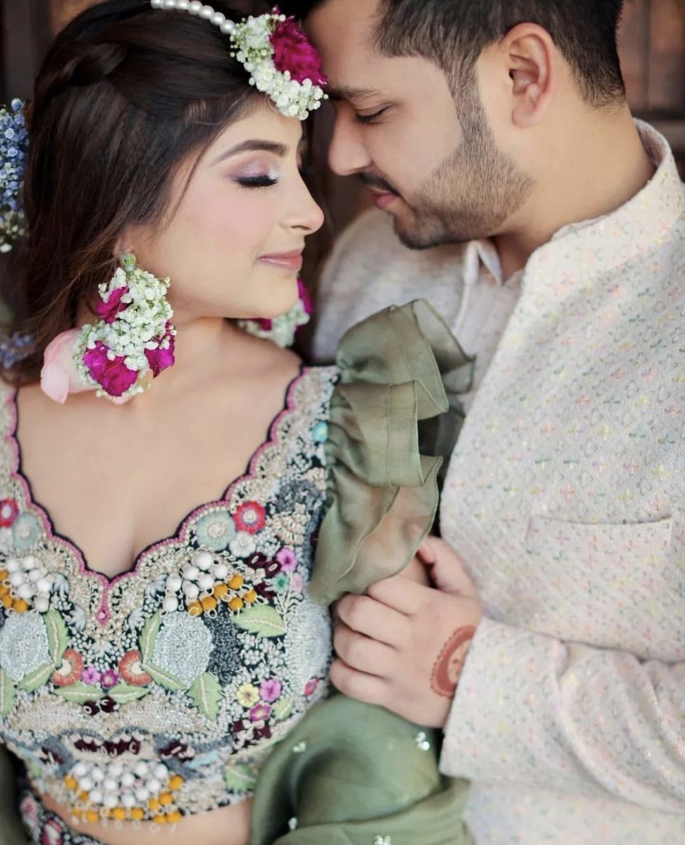 VenueMonk's tweet photo. We just loved this cute and beautiful mehendi ceremony!✨
Checkout and fall in love!💞 https://t.co/OOae7BJbNj