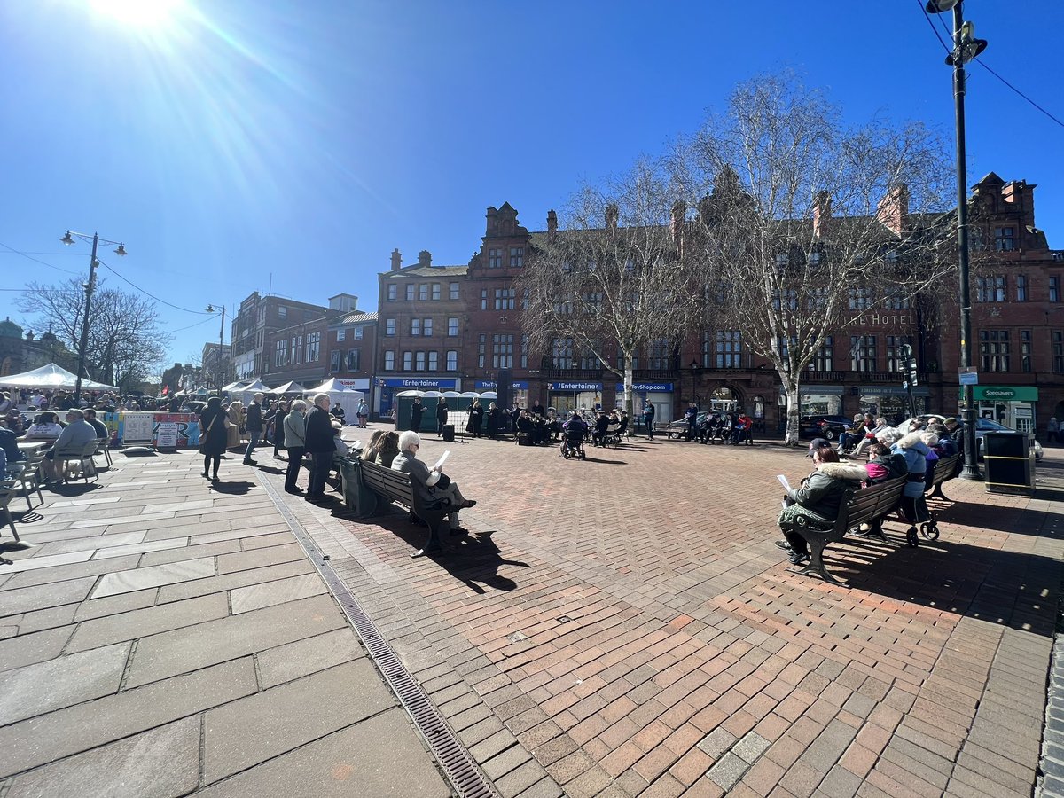 SolwayNemo's tweet photo. What a beautiful morning in #Carlisle! Everyone out enjoying the sun and listening to the silver band. Life is good. #Easter #GoodFriday #Springishere https://t.co/54RleMz8EO