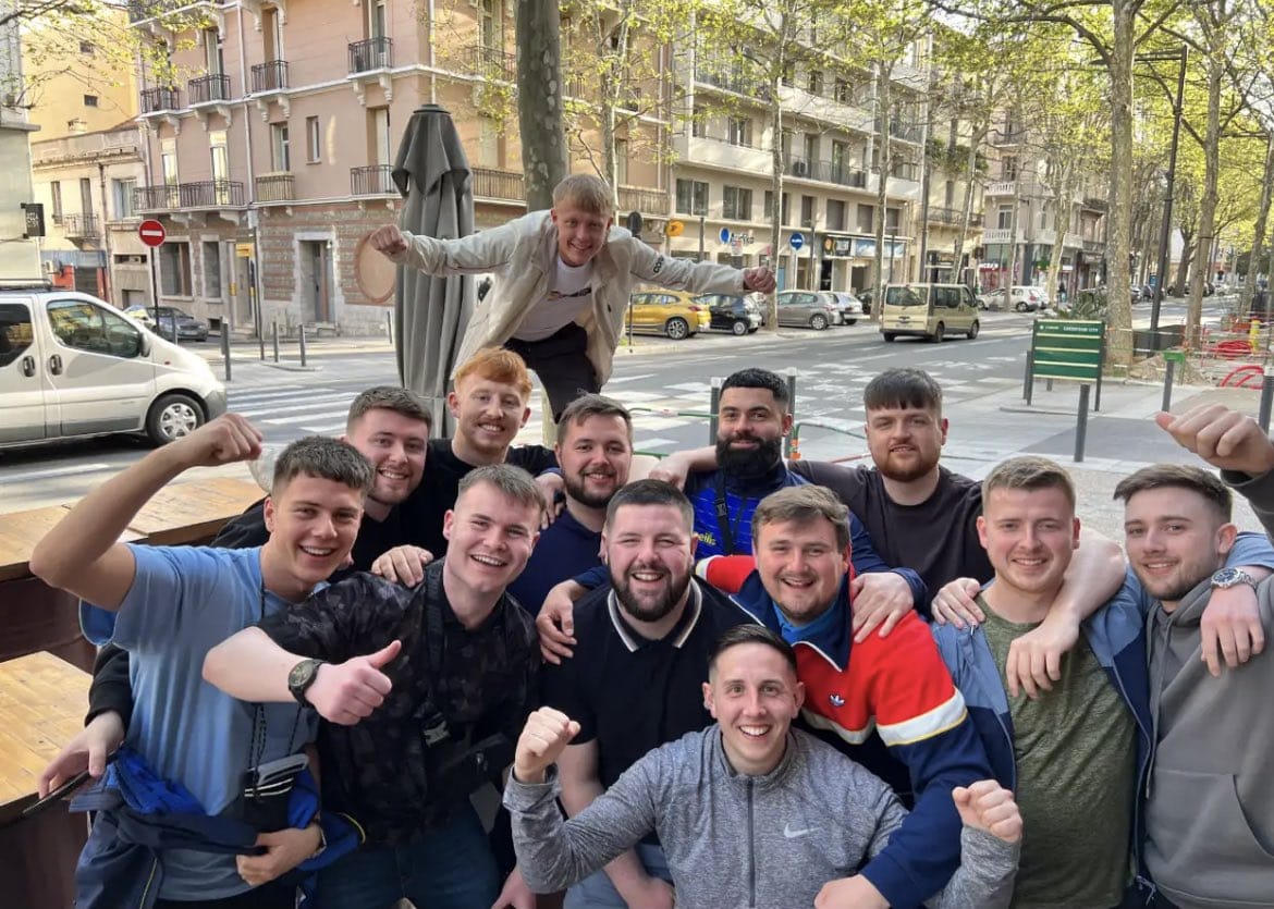 Great to see <a href="/WarringtonRLFC/">Warrington Wolves</a> fans starting to gather in the south of France and Spain for the crunch clash with <a href="/DragonsOfficiel/">Dragons Catalans</a> 

Send your pics to <a href="/WG_Sport/">Warrington Sport</a> or mike.parsons@nqnw.co.uk and we'll put the best ones in a gallery on the <a href="/warringtonnews/">Warrington Guardian</a> website

Have fun everyone!