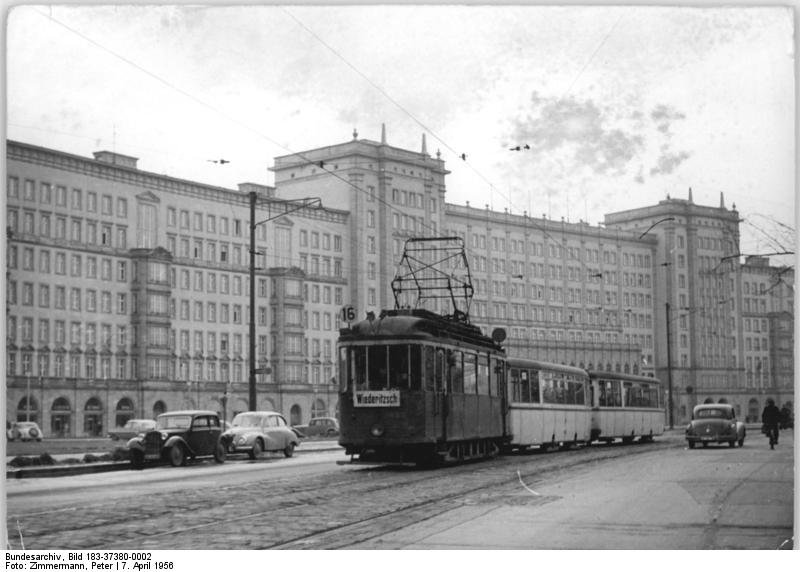 GermanAtPompey's tweet photo. 7 April 1956: a tram rides along the Ring in Leipzig (via Bundesarchiv) https://t.co/kipYb1iQj5