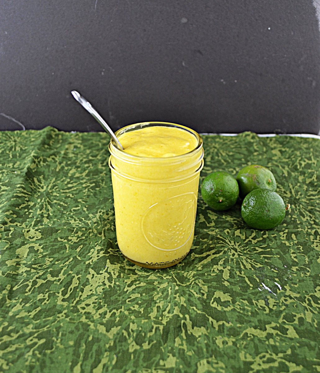 HezziD's tweet photo. Sweet and tart Key Lime Curd is easy to make and is a delicious filling in cakes, cookies, or put a tasty addition to scones and muffins.
#keylime #limecurd #dessert
https://t.co/9nch9rEuib https://t.co/nDiUpnYxon