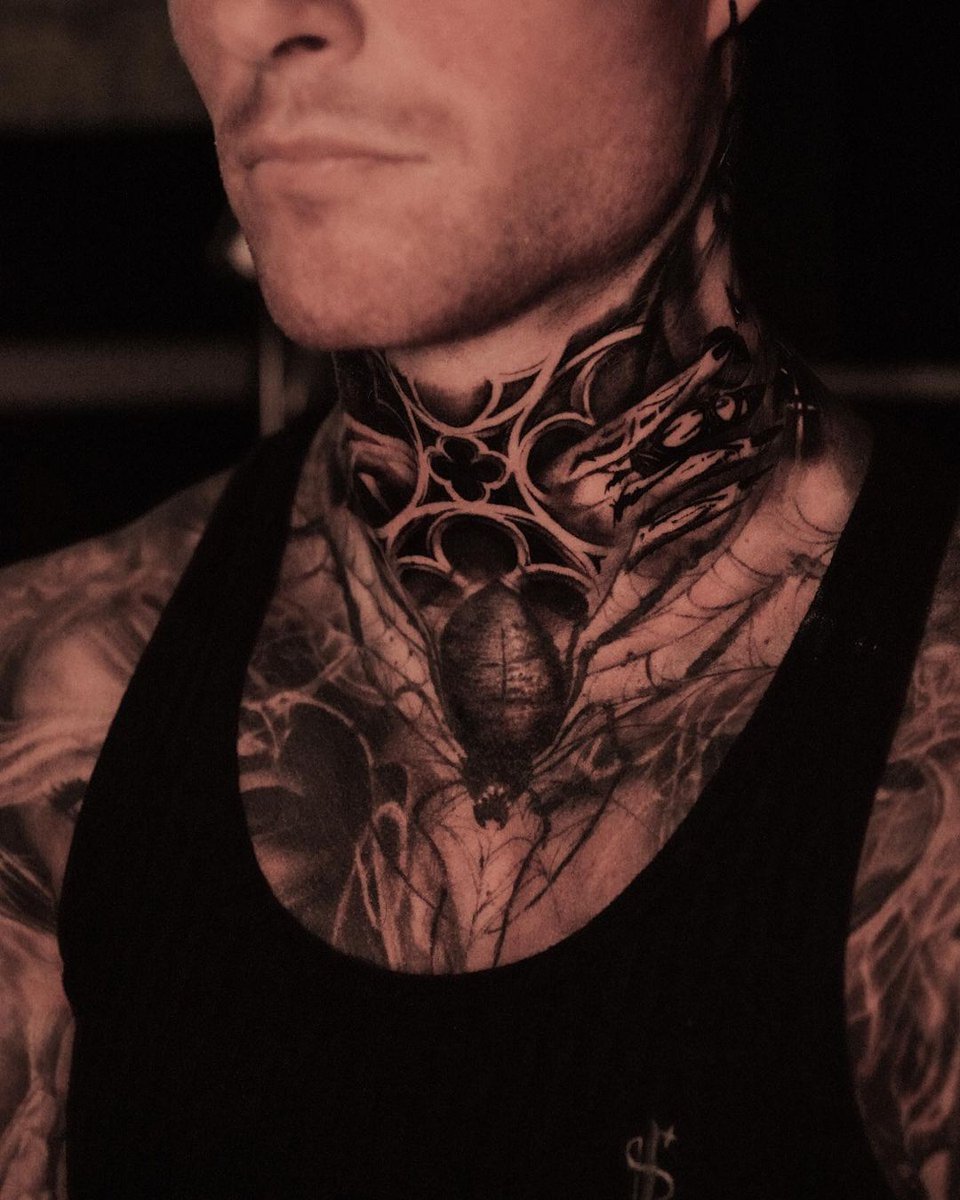 Killer neck piece inked by Noa Yanni using Killer Ink tattoo supplies!

#tattoo #necktattoo #tattooed