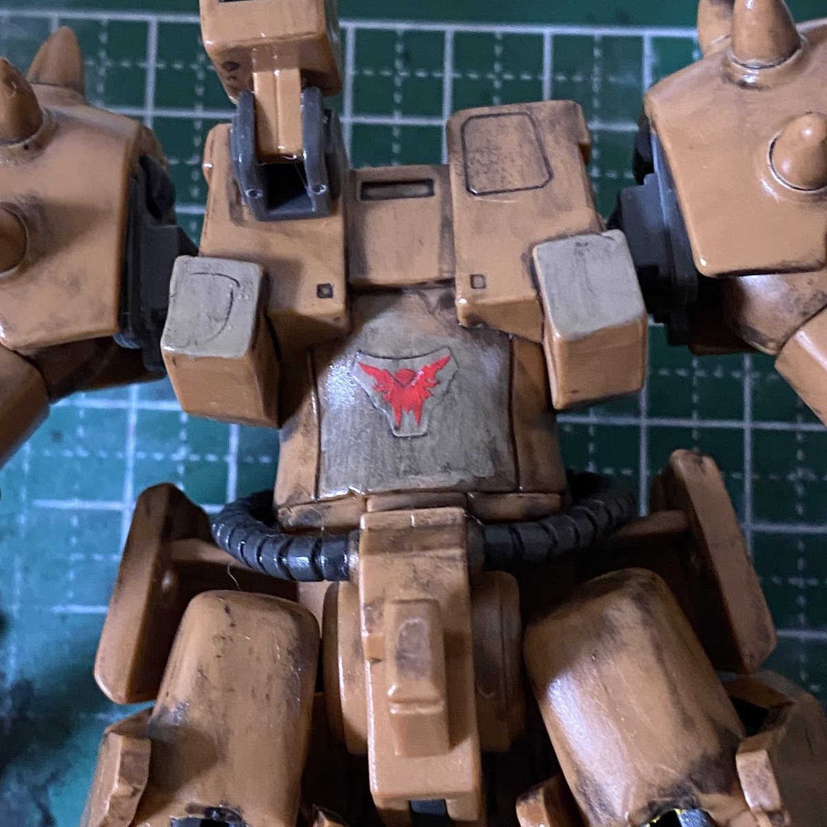 pralike2023's tweet photo. そうそう。
ホバーユニット着けたら見えなくなることをいいことに、イカルガのべへモスハートを貼りました。
多少はっちゃけないとね(´皿`*)
#プラモデル好きと繋がりたい #ガンダム0083 #ザメル #XAMEL #モビルスーツインアクション #ガンプラ好きと繋がりたい #製作記 https://t.co/uxigNg6Zt1