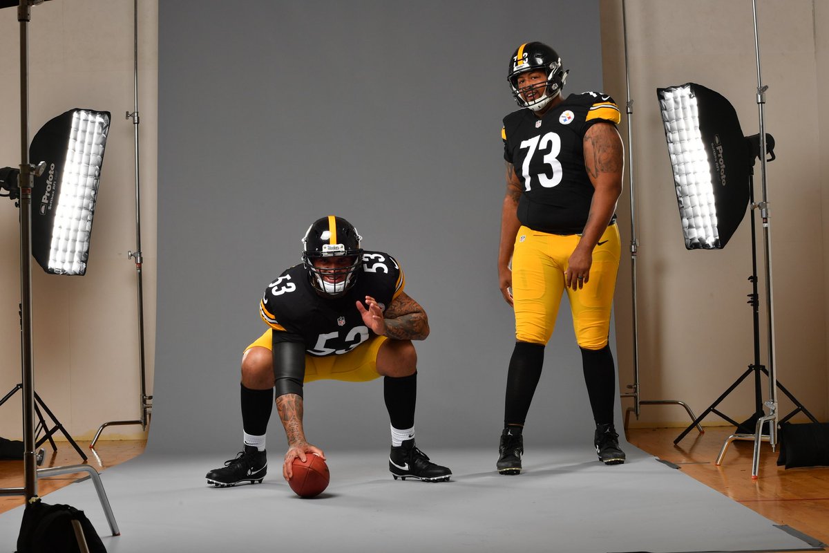 Today’s Ramon Foster Show is being taken over by my guy… @MaurkicePouncey 5️⃣3️⃣ 4pm EST/3pm CST. Link below ⤵️