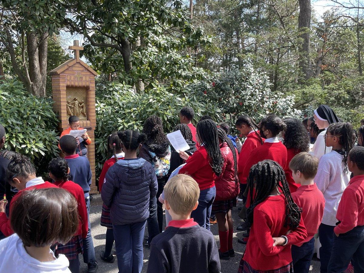 STA_Brookland's tweet photo. We adore you, O Christ, and we praise you, because by Your holy cross You have redeemed the world.
#STABrookland #CCAPrays #GoodFriday #Triduum #ADWcommUnity #CatholicEducation https://t.co/Jpxz6mK1mL