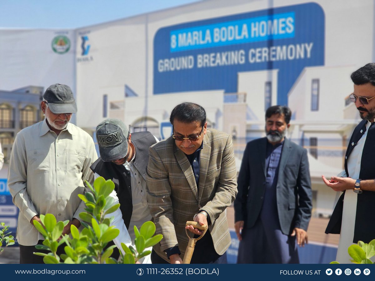 bodlabuilders's tweet photo. Bodla Group proudly presents the 8 Marla Bodla Homes in DHAM"
Today, Project Director Brig. Shoeb Anwar Kayani S.I(M), Director Estate and Commercial Colonel(R) Asif, Director Marketing Colonel(R) Sarfaraz and few other notables took part in the official Ground Breaking Ceremony. https://t.co/zx1AVy4Xyk