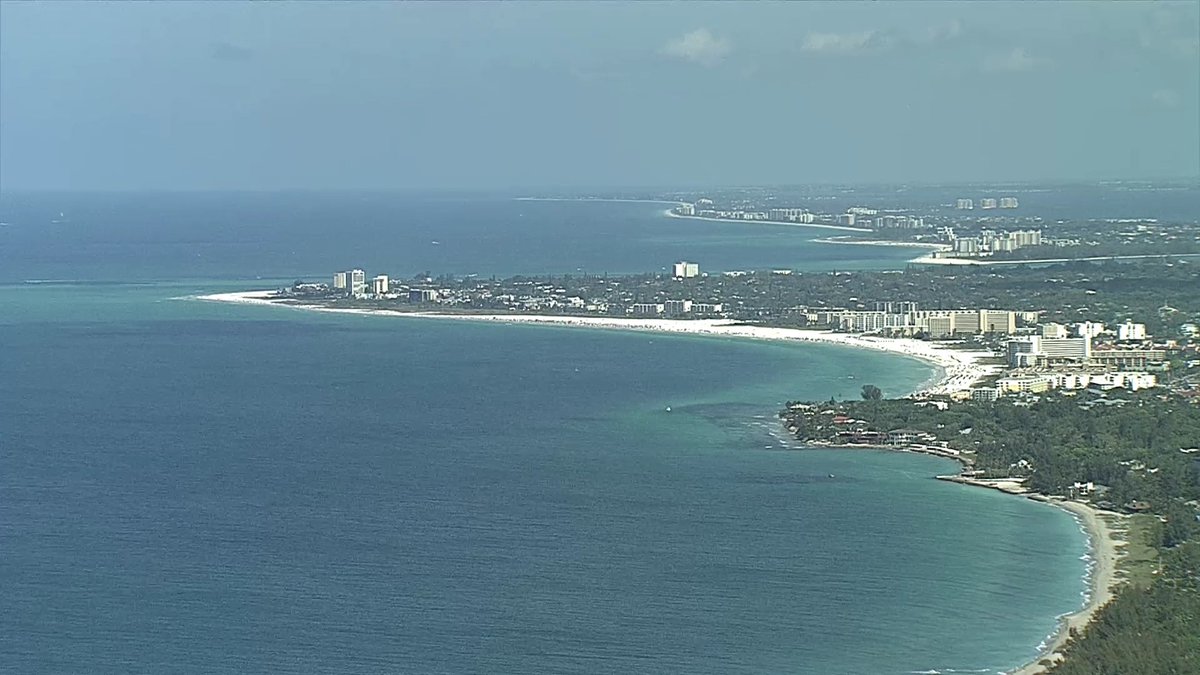 Rollpantilt's tweet photo. Over the beach🏖️🩴⛵️🌴🌊 #SiestaKey #CaseyKey #BirdKey #SkyFOX1🦊 @CityofSarasota @VisitSarasota @SiestaKey @FOX13News @abcactionnews @10TampaBay https://t.co/kqrE8ZLw9W