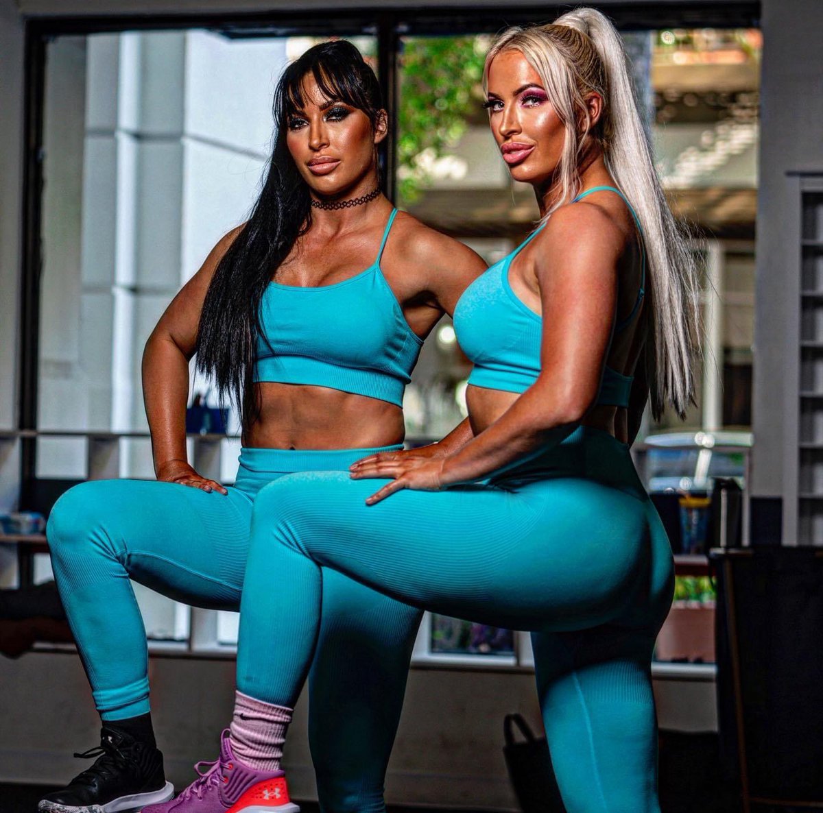 MiamiSweetHeat's tweet photo. We are just BUILT different. 💓🔥😎💪🏻

@wowsuperheroes 

#Brickbybrick🏡 #GHLTwins #MiamiSweetHeat #WOWSuperheroes #Twins #TheCarlsonTwins #TheCarlsonTwins #WomensWrestling #Fitness #FitLife #GoHardLife https://t.co/4W6oufa4Dj