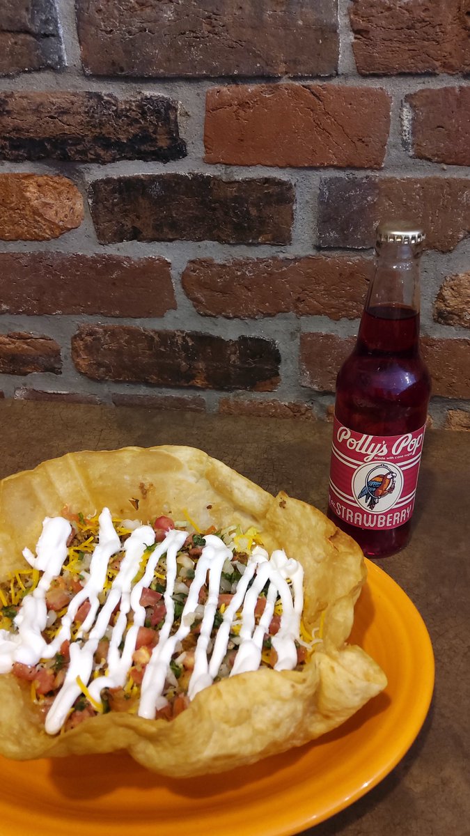 ElPicoSquare's tweet photo. Ready to dig in? It's Friday so come out and celebrate with a big ole taco salad! Add on a chilled Polly's Pop for the perfect lunch to end the week on. Unless you count Saturday as the end of your week, in which case - come out tomorrow, too! 😄 https://t.co/qgJyueDEVn