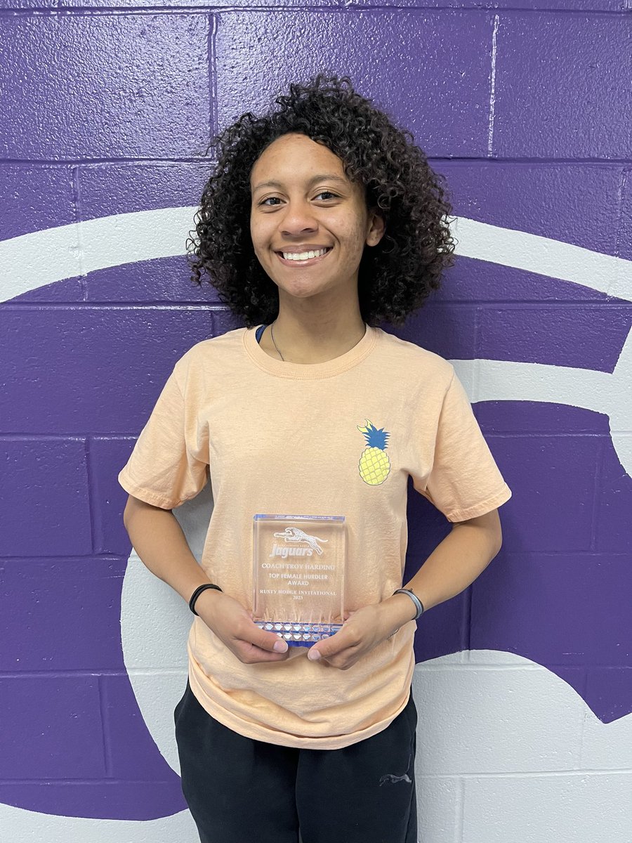 driixhurdles's tweet photo. Top Female Hurdler Award💜💛
Blessed by earning the most points at the Rusty Hodge meet 3/31 
1st place in 100mh 
4th place in 300mh https://t.co/F7JUkKV1aS
