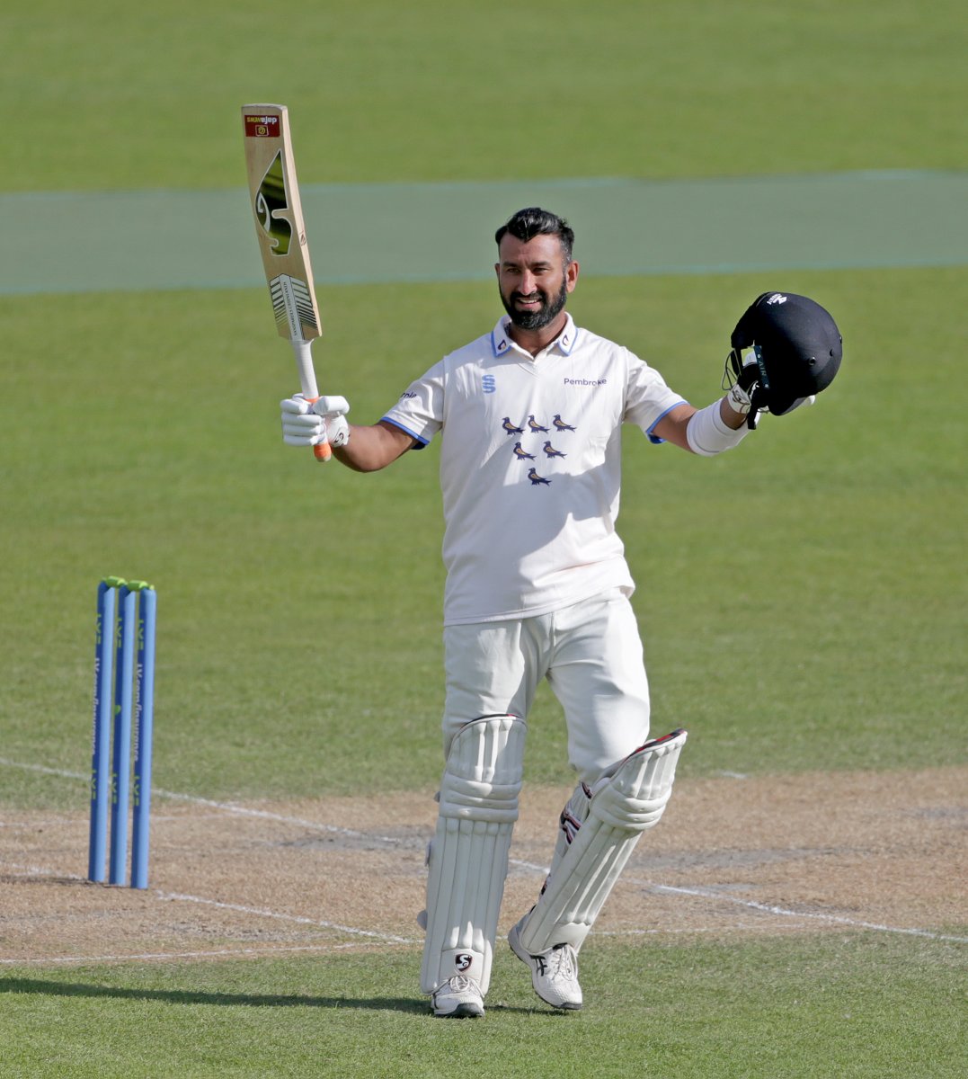 The man is back ! <a href="/cheteshwar1/">Cheteshwar Pujara</a> in the sunshine of #hove @sussexccc
