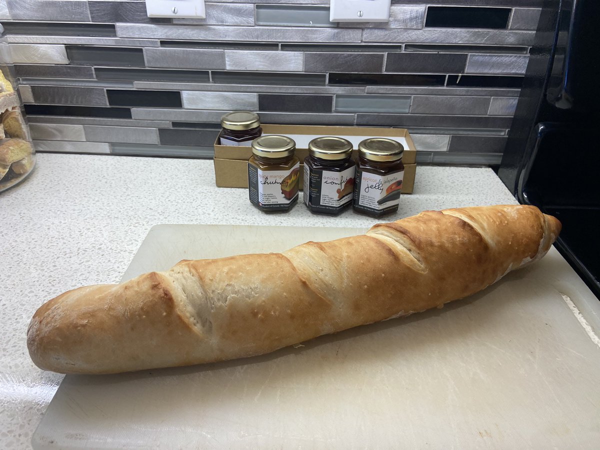 CoadyMichele74's tweet photo. Made homemade bread this morning! Feeling excited to have a kitchen again! #NewAdventures #HomemadeWithLove #YummyYummy #ItIsGood https://t.co/vlVx1uWtZM