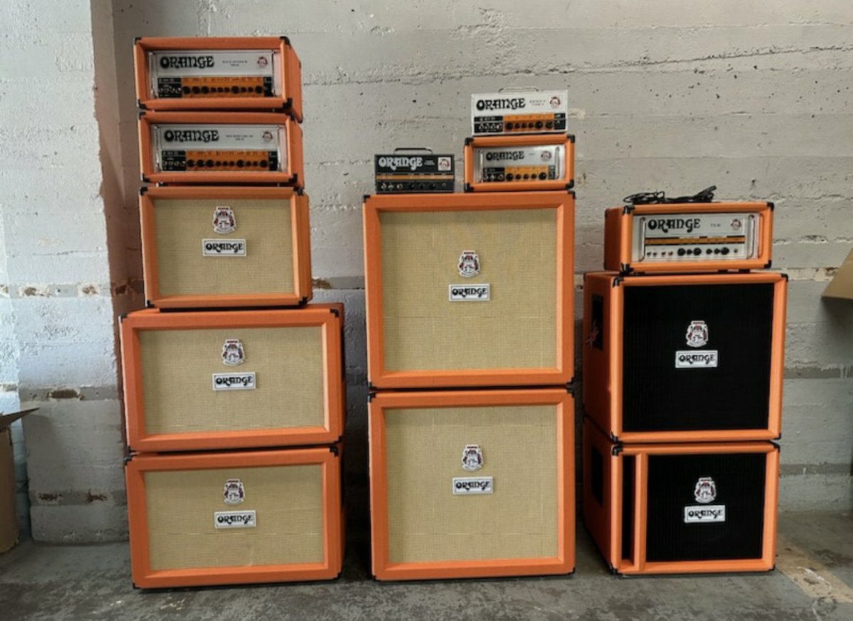 SIR_USA's tweet photo. It’s #gearfriday and @OrangeAmps just sent an amazing new array of guitar and bass amps to our Portland office!
#orange #amps #amplifiers #guitar #bass #backline #gearfriday #studioinstrumentrentals #sirusa #sirportand #portland #oregon https://t.co/7GUabpwd7M