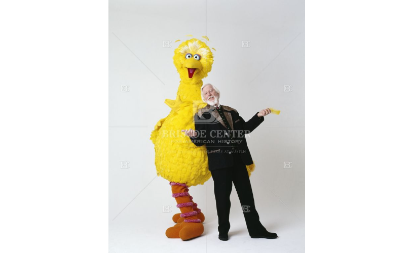 Big Bird is always invited to the party! This delightful photo of Caroll Spinney, the puppeteer for Big Bird, was taken by famed photojournalist Eddie Adams ca. 2001. #ArchivesForTheBirds #ArchivesHashtagParty