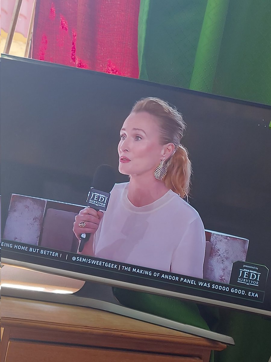 kryzesyndulla's tweet image. MON MOTHER IS MOTHERING #StarWarsCelebration2023 #YESSWC2023