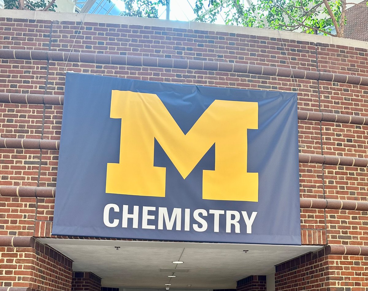 Honored for the opportunity to judge young scientists’ work at the @UMich undergraduate research symposium! Biology, medicine, materials science, engineering and more. Very impressive group!