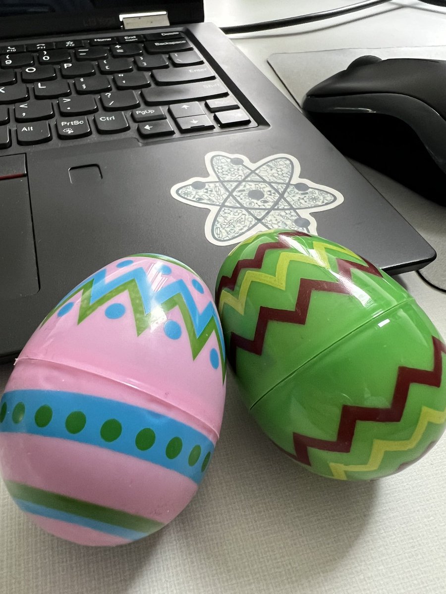 GallardoGarciaV's tweet photo. Thank you for an eggcellent treat!! @RainesAcademy #SLHS #KatySisterSchools #Chocolate #CandyBreak #MuchNeededBreak https://t.co/0g1BCuS4lk