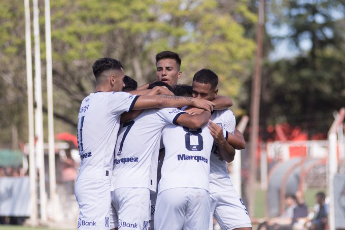 Lobo está!! con gol del volante, la reserva de Independiente derrotó a Estudiantes en La Plata (Video) FtH4Zf8WIAA7Px0?format=jpg&name=small