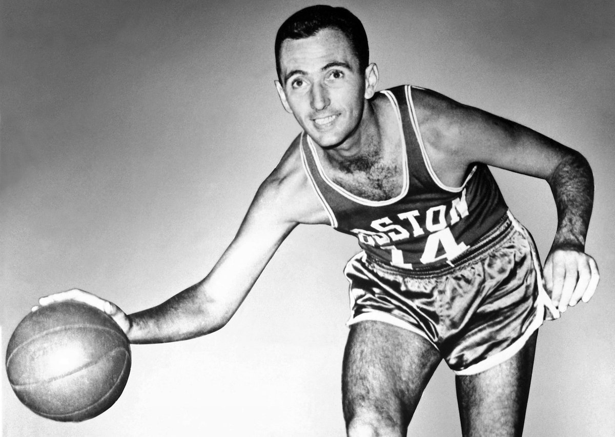 1954-55 Bob Cousy (adjusted for era)

23.3 PPG
8.6 APG
6.5 RPG
+2.5 rTS
Led by far the best offense in the league (+3.2 rORTG)

If there was an mvp award this year he would’ve been a strong contender for it!

One of the best PG Peaks of the shot clock era! https://t.co/HUMYRx4ZZN