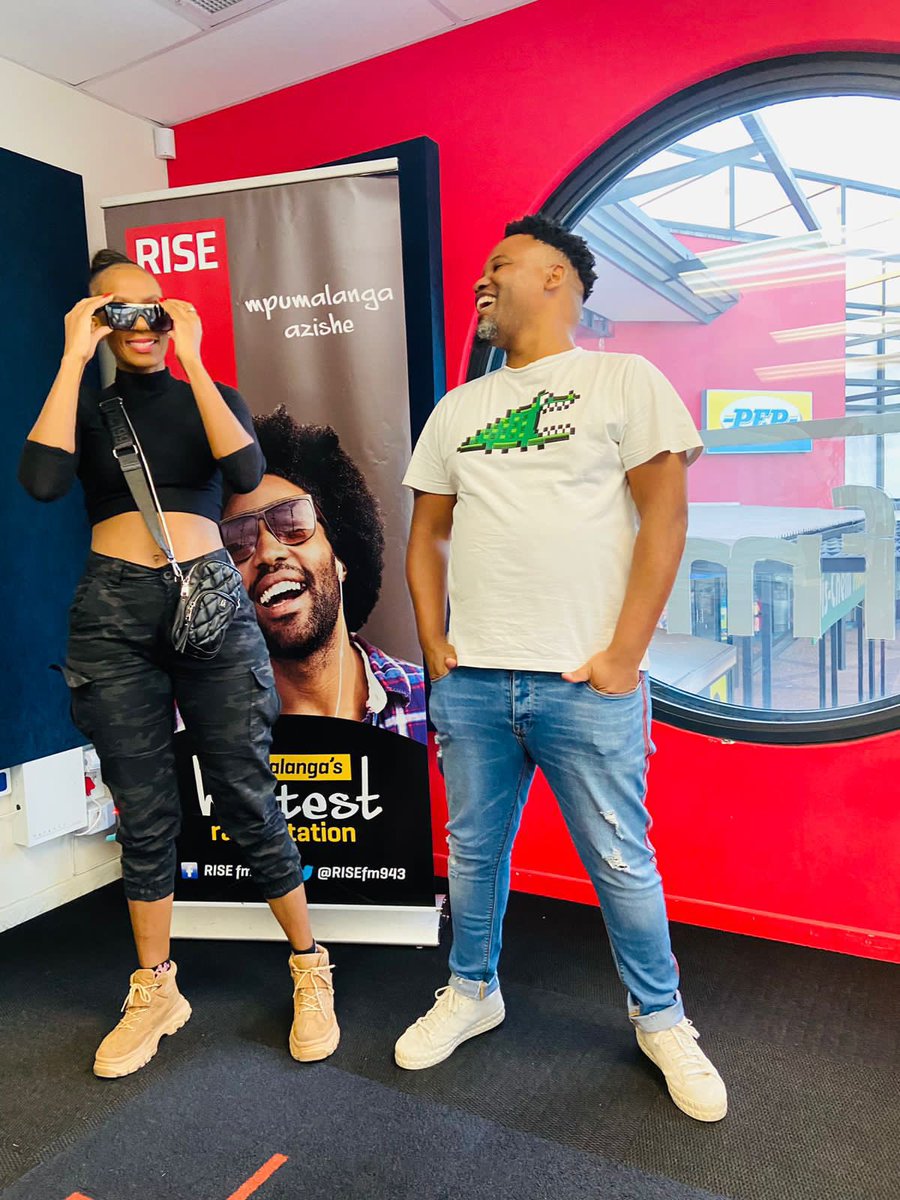 PremiumBeatsSA's tweet photo. #RISEfmDrive Weekdays 3pm 🕒 RISE fm 943 🫡🔆🔥🔥🔥 https://t.co/9MDQczxFUc