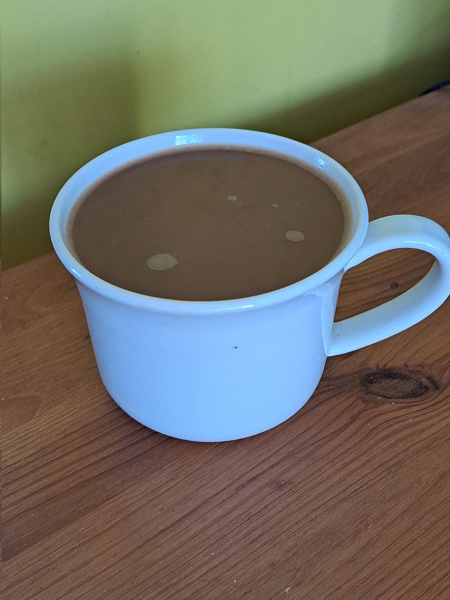makedoandSEND's tweet photo. Met my #CraftHero @KBJWhitstable again today and bought his last handmade cup in their moving sale. #Whitstable will be less without you both Keith but wishing you an amazing adventure in Wales xxx https://t.co/In5y65roaO