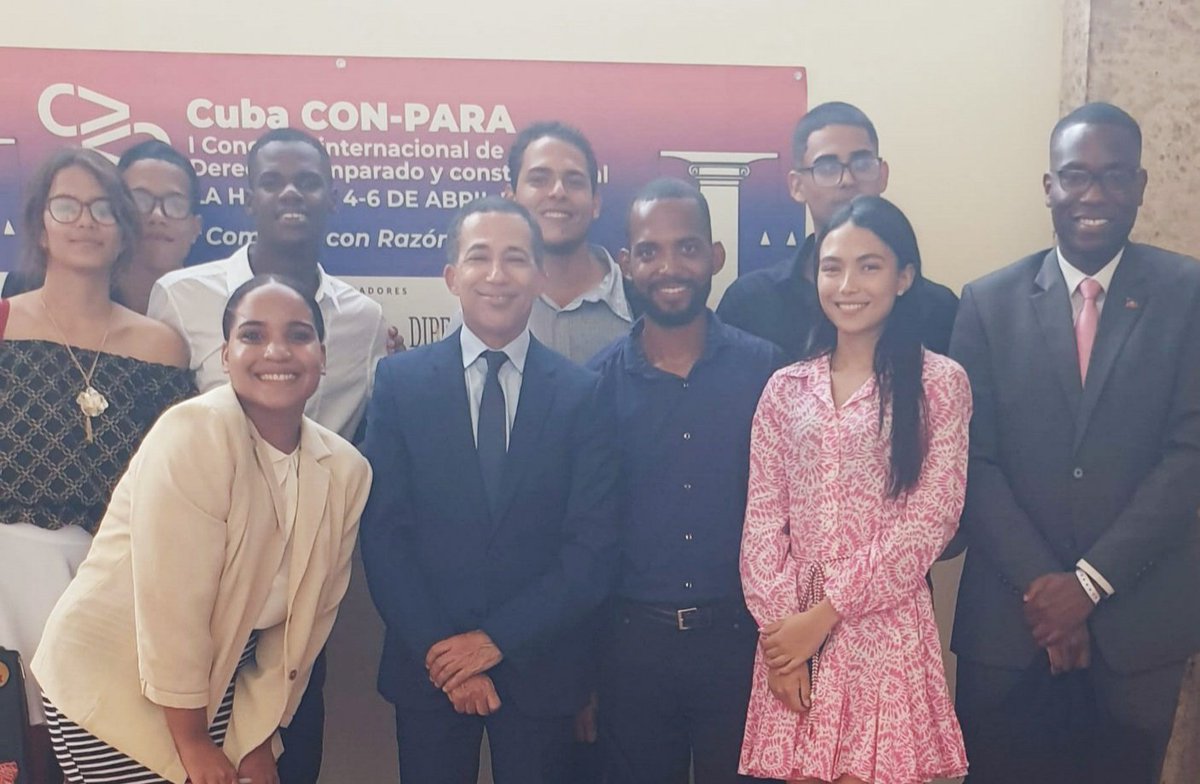 ¡Qué bonitos e interesantes intercambios con los estudiantes de la Facultad de Derecho de La #Habana! 
Universidad Universal, la otra cara del humanismo 
🇹🇳🇵🇷
Intéressants échanges avec les étudiants 2 la fac de droit #LaHavane 
Université universelle, l'autre face de l'humanisme