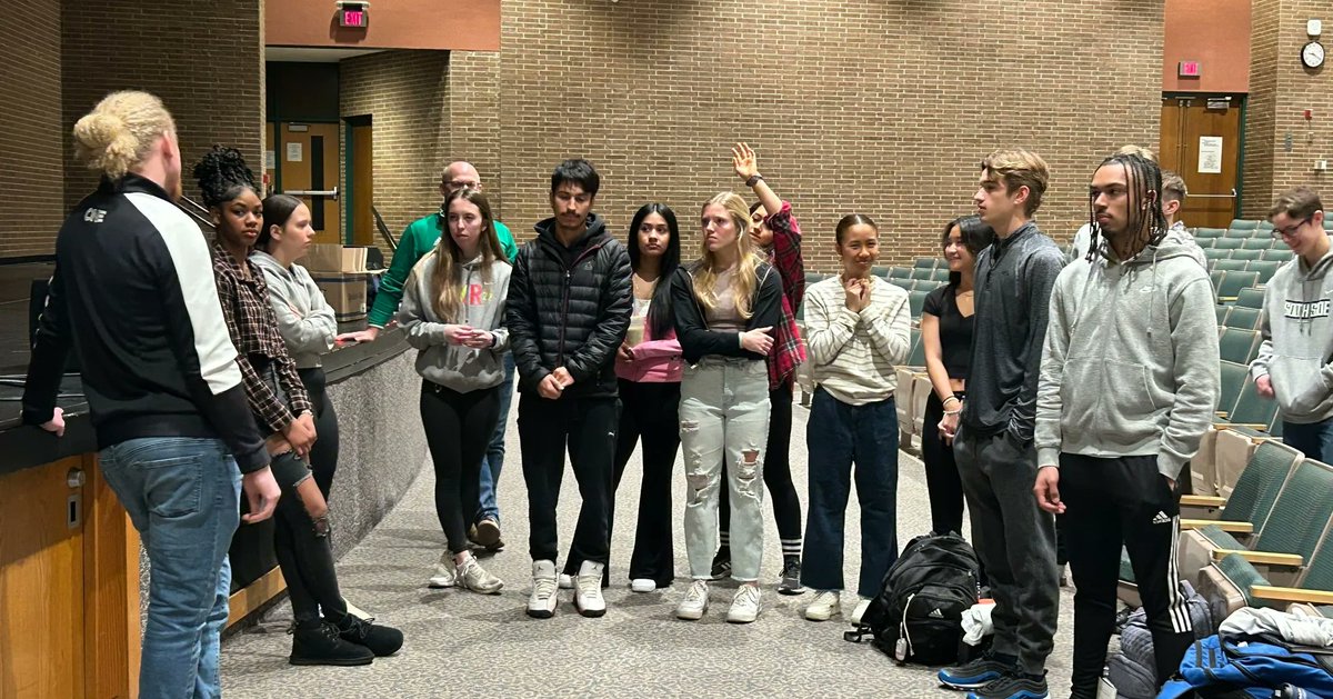 FWCommSchools's tweet photo. Our student athletes were busy during spring break. The South Side High School student athletic ambassador program learned about the importance of mental performance in athletics from @PSM1Team . #SouthSide #AthleticAmbassadors #SpringBreakLearning https://t.co/HHZVdZ7K7x